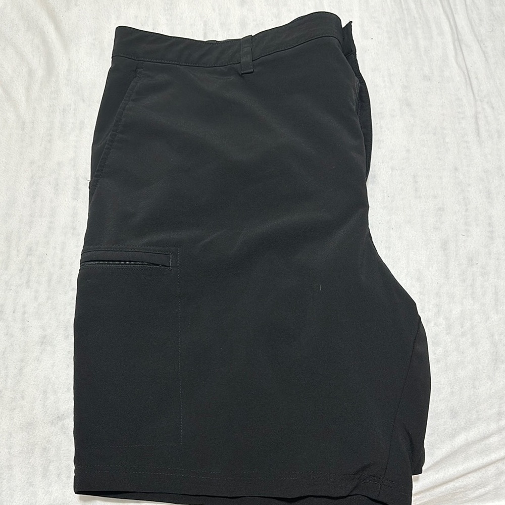 Izod Cargo Golf Shorts